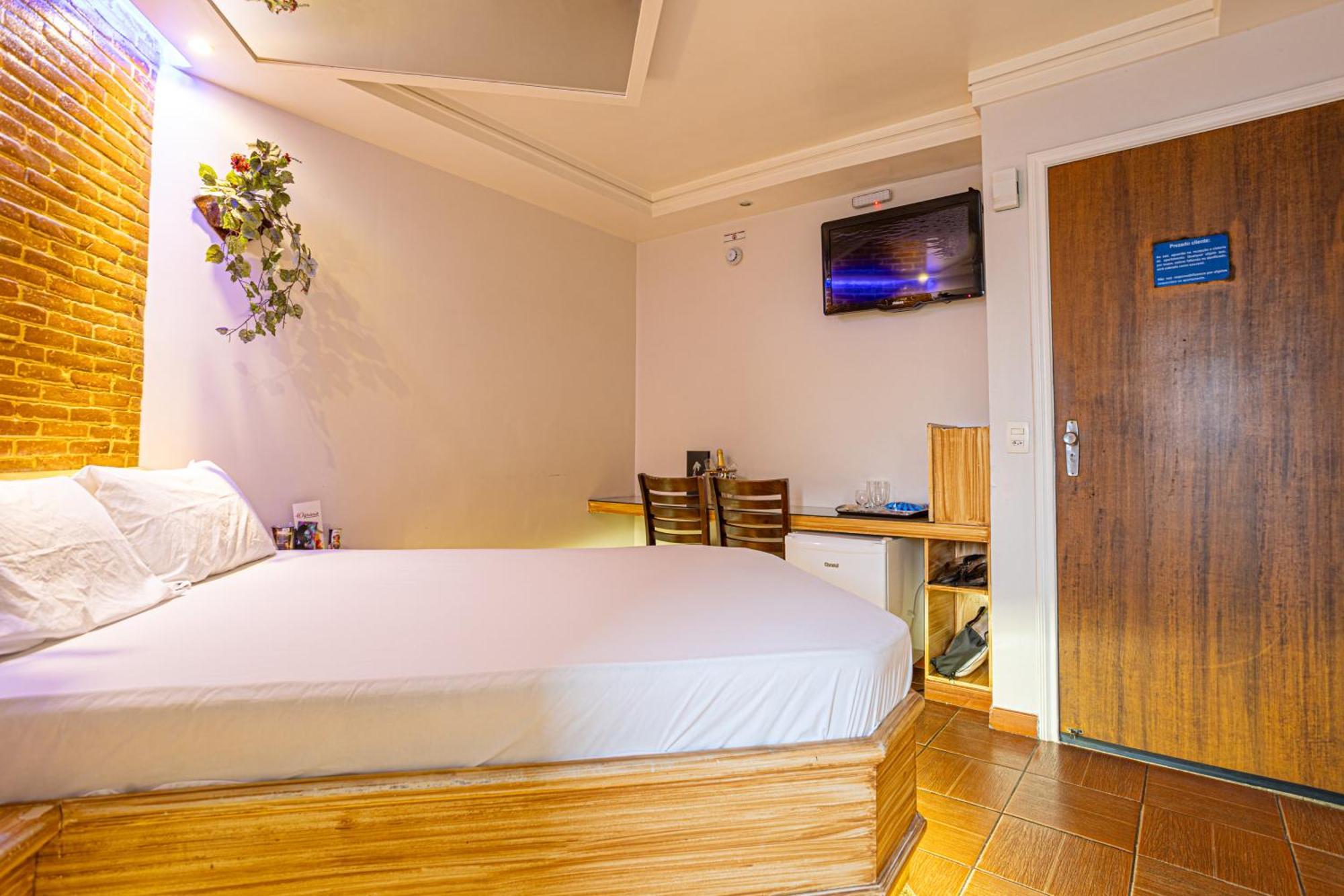 Motel Coqueiros 2 Carapicuiba Екстер'єр фото