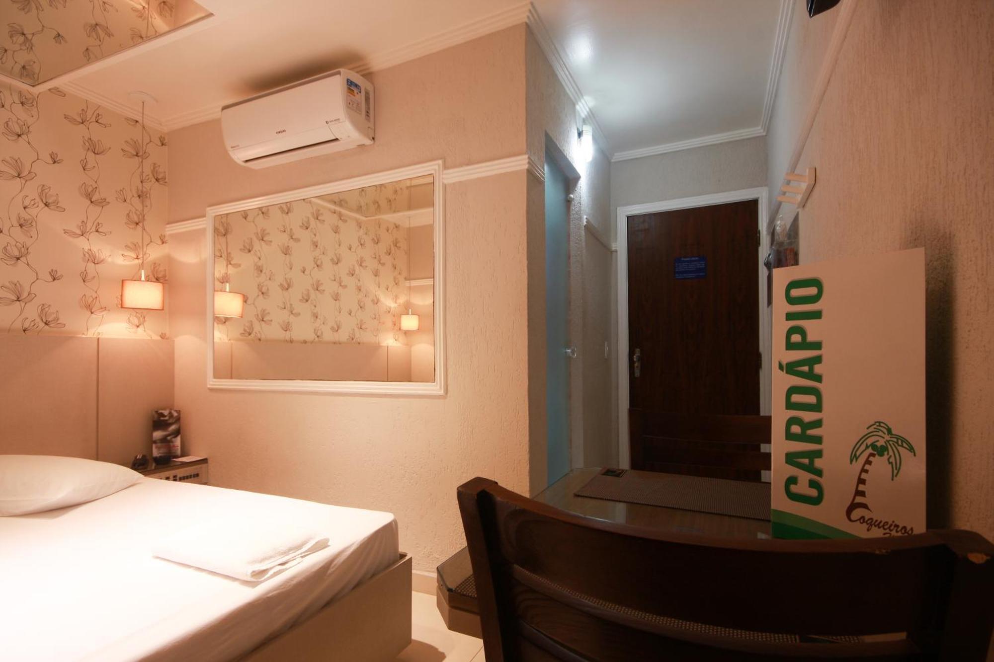 Motel Coqueiros 2 Carapicuiba Екстер'єр фото